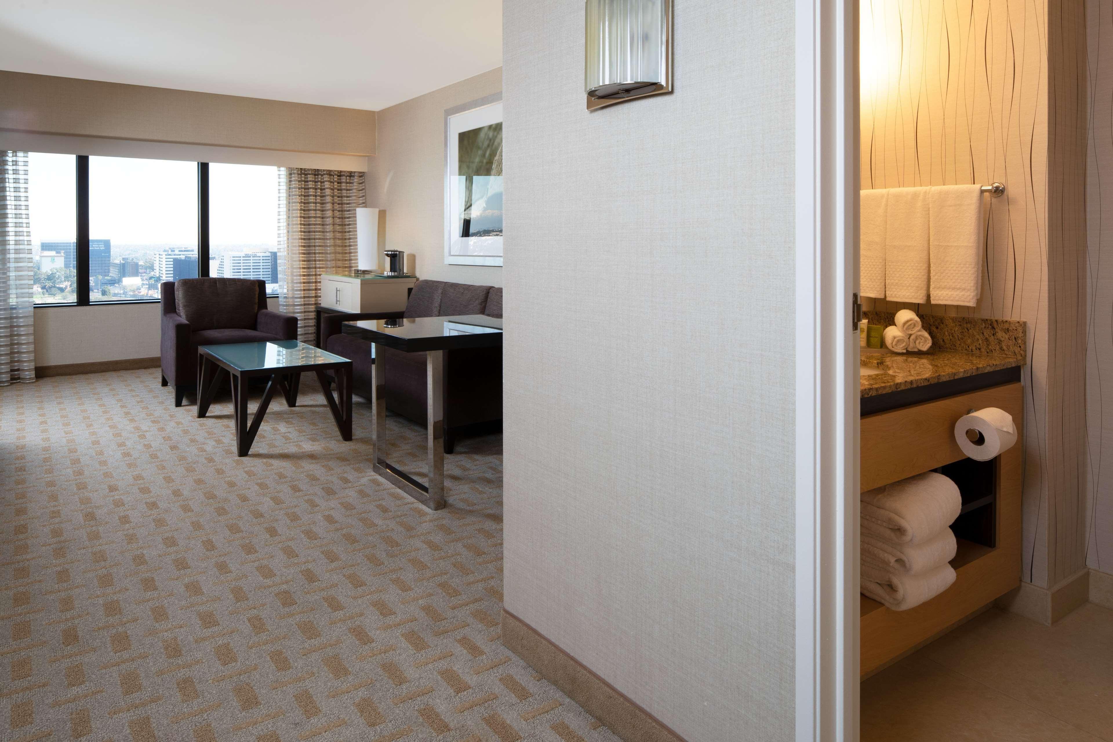 ฮิลตั้น ลอส เองเจิลเลส แอร์พอร์ต Hotel ลอสแอนเจลิส ภายนอก รูปภาพ